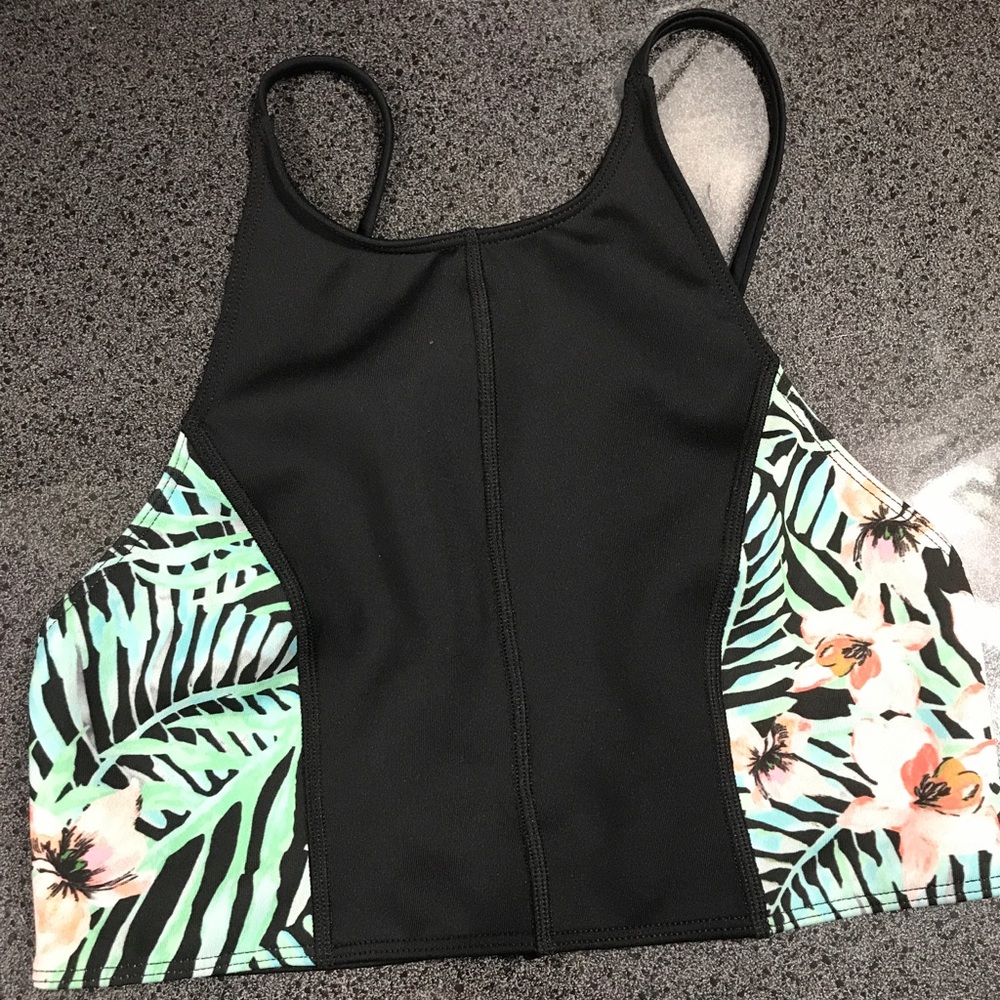 Free People beach riot exclusive medium top